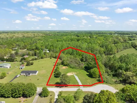95 Topaz Dr, Gray Court, SC 29645