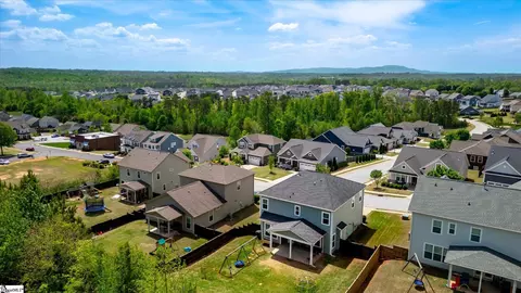 View/Area - 200 Noble St, Greer, SC 29651 photo 2 of 7