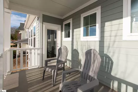 Exterior - 200 Noble St, Greer, SC 29651 photo 5 of 10