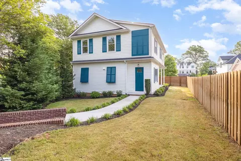 827 S Academy St, Greenville, SC 29601