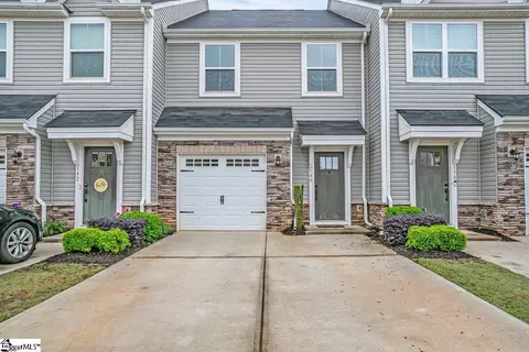 140 Roseridge Dr, Simpsonville, SC 29681
