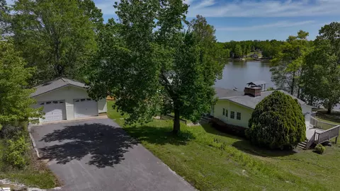 336 Harbor Crest Dr, Waterloo, SC 29384 photo 2