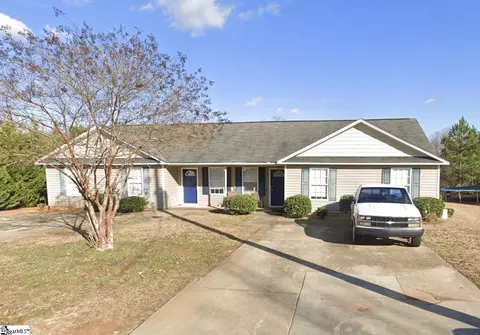 113 Goldfinch Ct, Piedmont, SC 29673