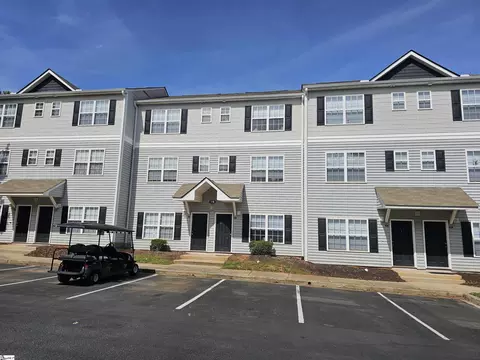 116 Campus Dr, Central, SC 29630