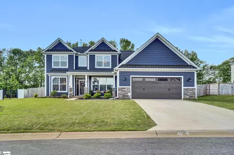 729 Amherst Glen Dr, Greer, SC 29651