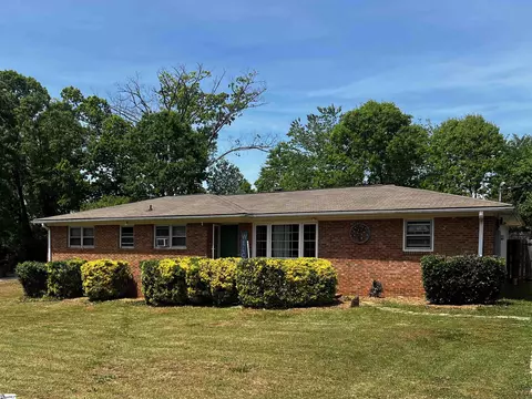 106 Pueblo Dr, Greenville, SC 29617