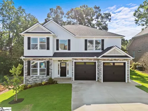 100 Double Crest Dr, Taylors, SC 29687