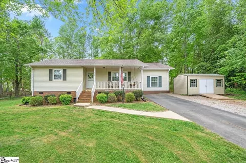 109 Fleetwood Ct, Liberty, SC 29657