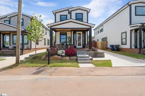 7 Dean St, Greenville, SC 29605