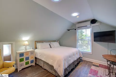 209 Pine St, Greer, SC 29650 photo 39
