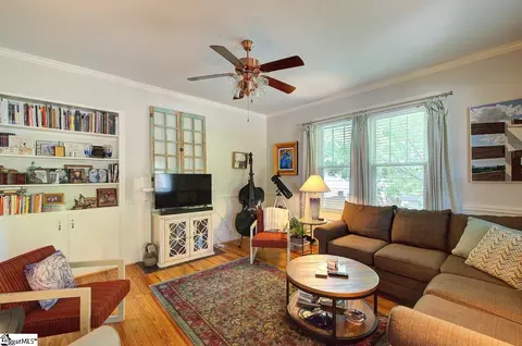 209 Pine St, Greer, SC 29650 photo 9