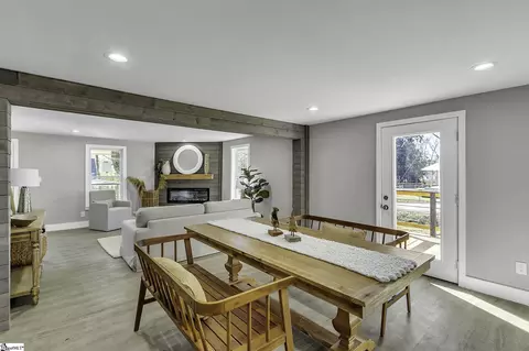 Dining - 201 Front St, Easley, SC 29640 photo 1 of 2