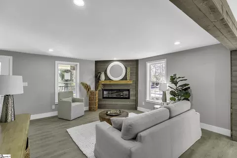 Living - 201 Front St, Easley, SC 29640 photo 2 of 2