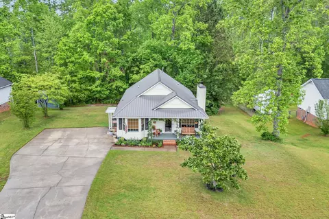 128 Motor Boat Club Rd, Greenville, SC 29611
