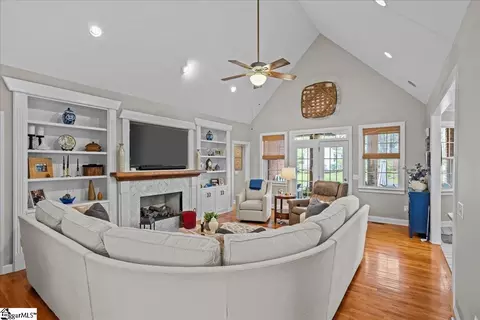 102 Red Maple Cir, Easley, SC 29642 photo 4