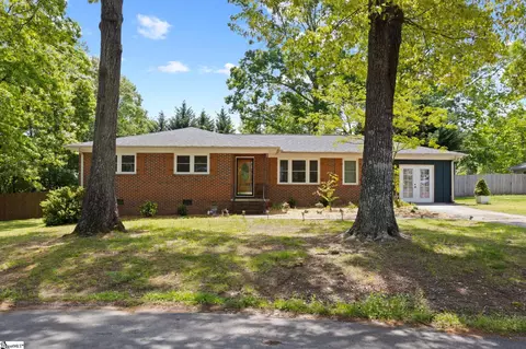 6 Strand Ct, Taylors, SC 29687
