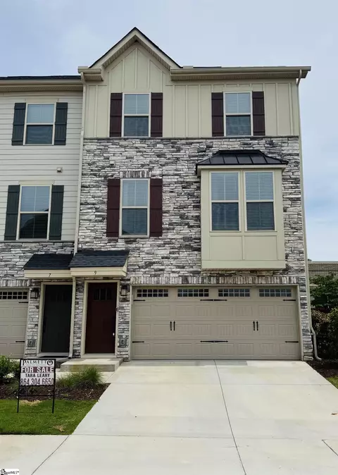 9 Eagle Wood Dr, Greenville, SC 29607