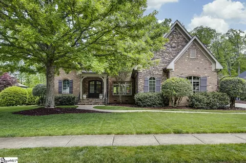 19 Rolleston Dr, Greenville, SC 29615