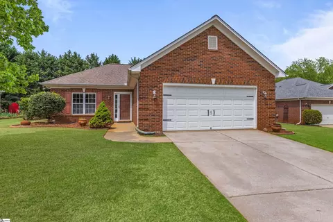 813 Palomino Ct, Simpsonville, SC 29681