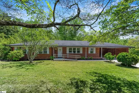 105 Eunice Dr, Greenville, SC 29617