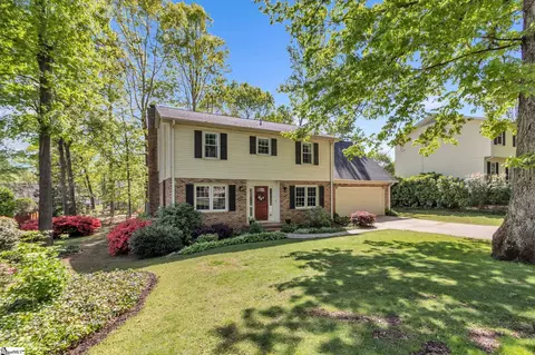 104 Royal Oak Ct, Greer, SC 29650
