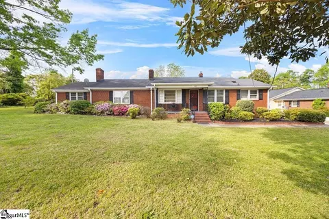 617 Whitehorse Rd, Greenville, SC 29605