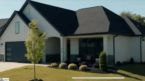 150 Winding Rock Rd, Simpsonville, SC 29680