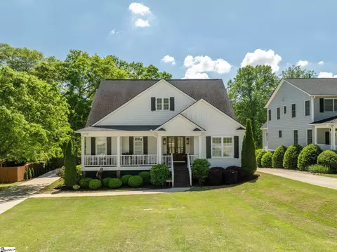 104 Brookview Cir, Greenville, SC 29605