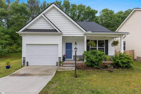 104 Colonial Ct, Pendleton, SC 29670 photo 1