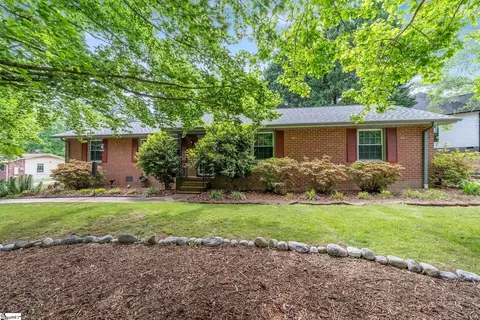 2 Monterey Ln, Greenville, SC 29615