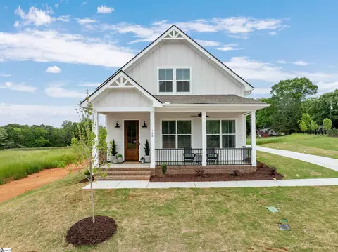 100 Benjamin Blvd, Pendleton, SC 29670 photo 2