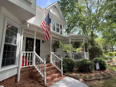 101 Comstock Ct, Greer, SC 29650 photo 2