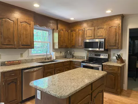 101 Comstock Ct, Greer, SC 29650 photo 14