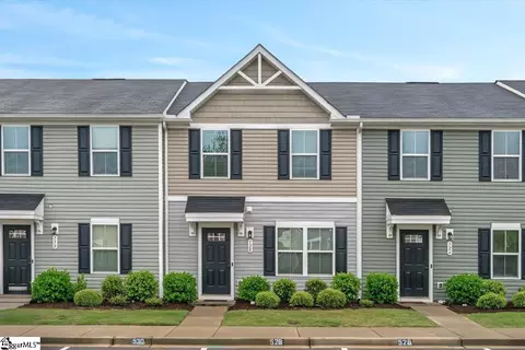 528 Hampton Towne Dr, Greenville, SC 29617