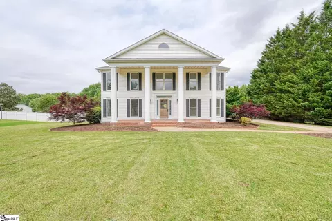 252 Mountain Range Rd, Boiling Springs, SC 29316
