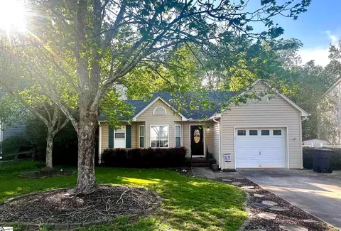 317 Riverside Chase Cir, Greer, SC 29650