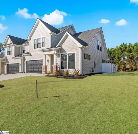 405 Water Garden Pl, Simpsonville, SC 29681