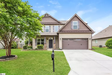 9 Dunsborough Dr, Simpsonville, SC 29680