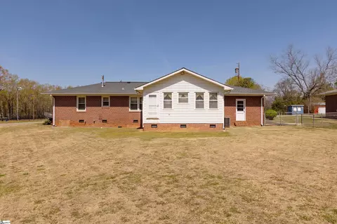 Exterior - 111 Central Ave, Honea Path, SC 29654 photo 7 of 8