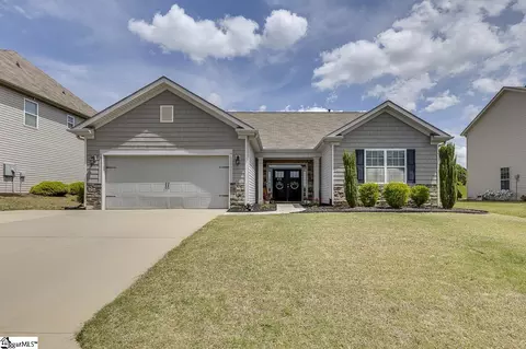 411 Bucklebury Rd, Greer, SC 29651