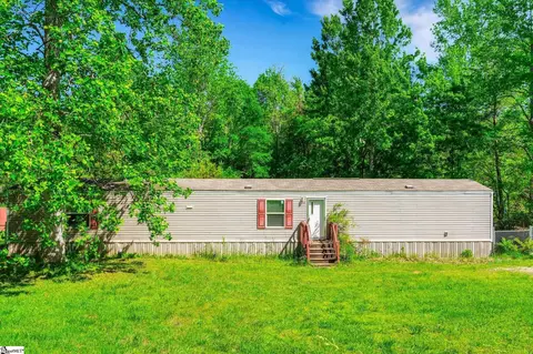 104 Sunny Ln, Pickens, SC 29671