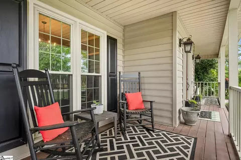 215 Holborne Dr, Easley, SC 29642 photo 4