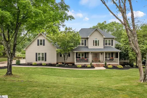 215 Holborne Dr, Easley, SC 29642