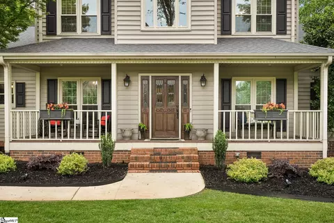 215 Holborne Dr, Easley, SC 29642 photo 3