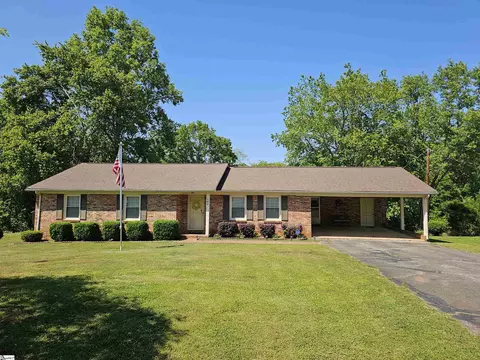 150 Hickory Hill Dr, Inman, SC 29349