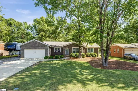 407 Aster Dr, Simpsonville, SC 29681