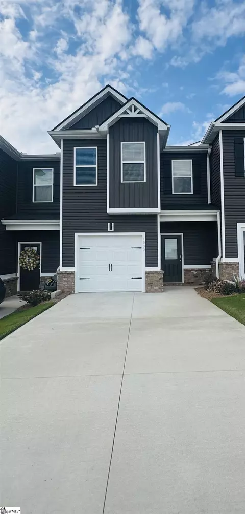 1032 Cargo Dr, Spartanburg, SC 29306