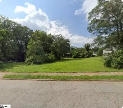 356 Saint Andrews St, Spartanburg, SC 29306