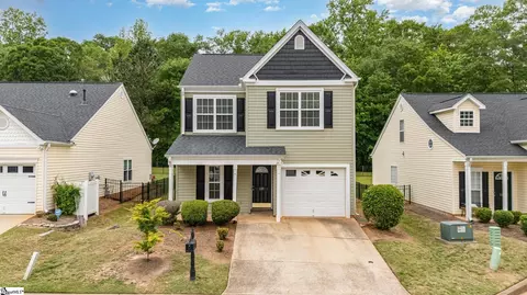 137 Pin Oak Ct, Easley, SC 29642