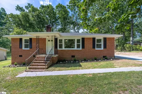 133 Woodridge Cir, Greenville, SC 29607